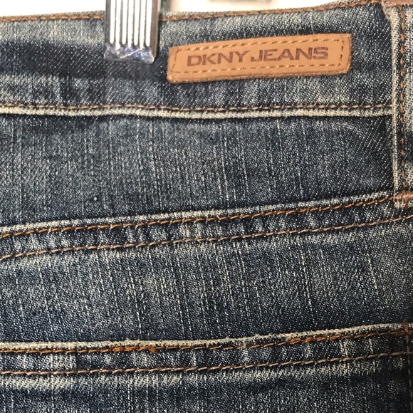 DKNY Jeans - Picture 10 of 10